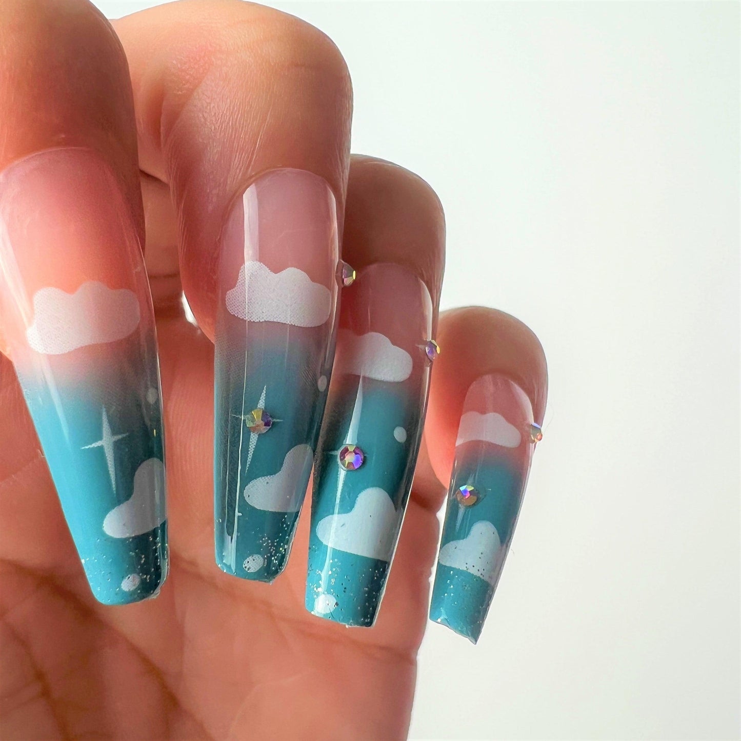 Clouds Fade Pink To Blue - NAILCRUSH®